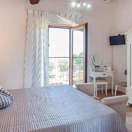 Casale Di Vulci *